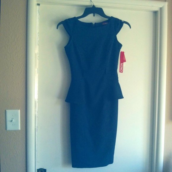 NWT Navy Peplum Sheath Dress NWT Size 0 Careerwear Office Cocktail  Party Work - Picture 1 of 9